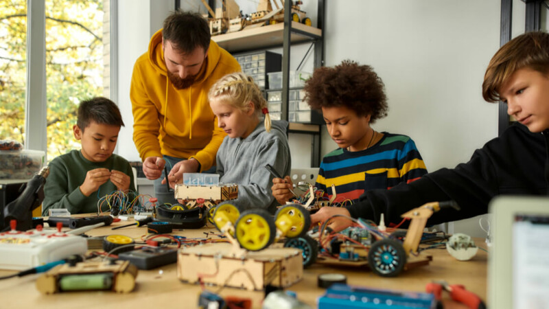 
											  New Research Explores the Impact of PBL | Edutopia   | Editor’s Rating:      							
