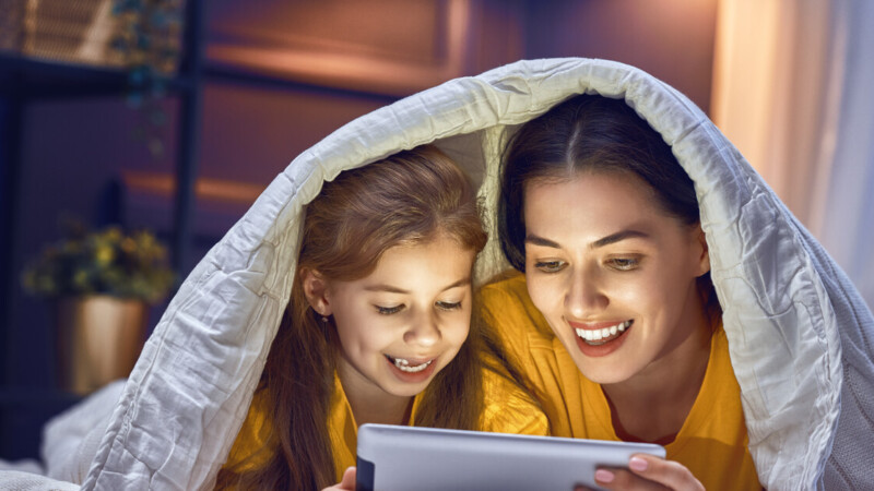 
											  Tech Education For Parents: 10 Resources To Support Your Digital Parenting in the New Year | Janell Burley Hofmann  | 3 Min Read							