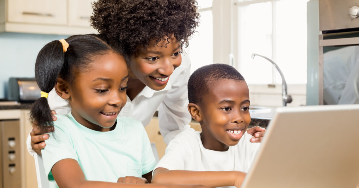 Digital and Emotional Monitoring: Tech Support For Families | Janell Burley Hofmann  | 2 Min Read